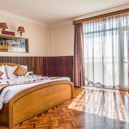 Ayarwaddy River View Hotel Mandalay Dış mekan fotoğraf
