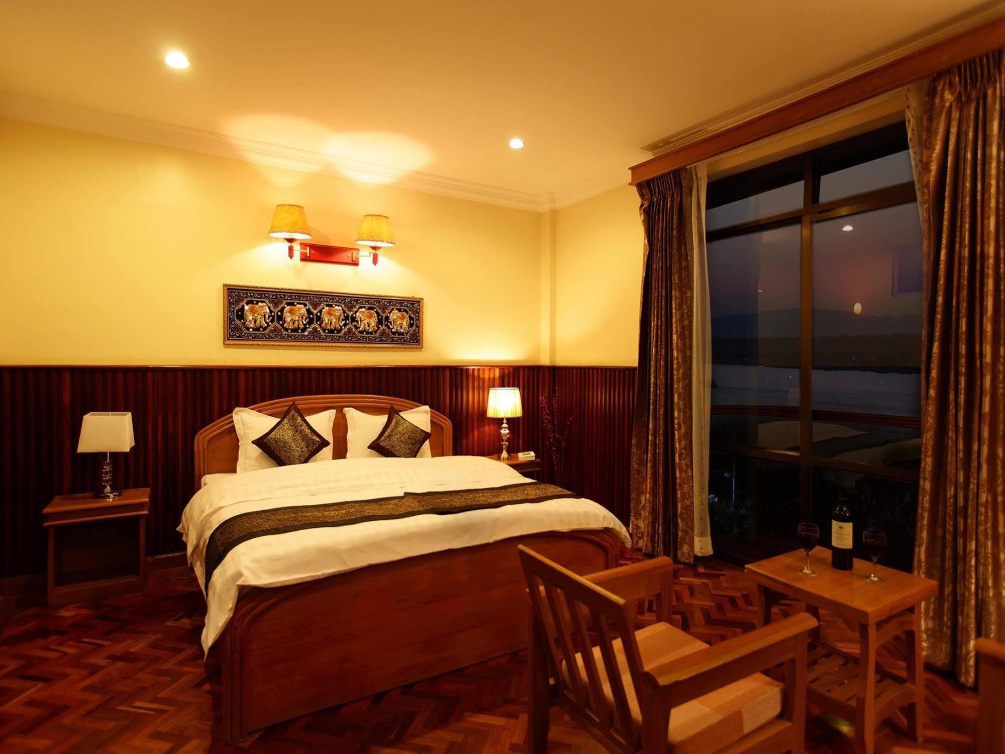 Ayarwaddy River View Hotel Mandalay Dış mekan fotoğraf